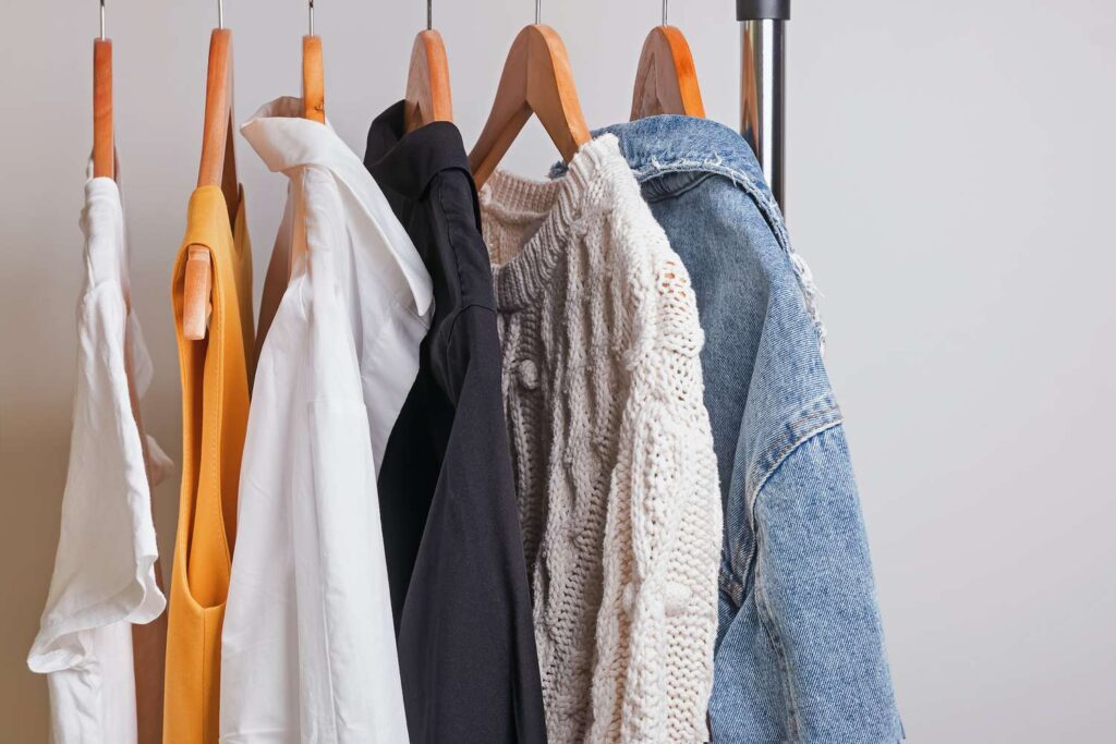 Creating a Minimalist Wardrobe Simplify Your Life and Style 1
